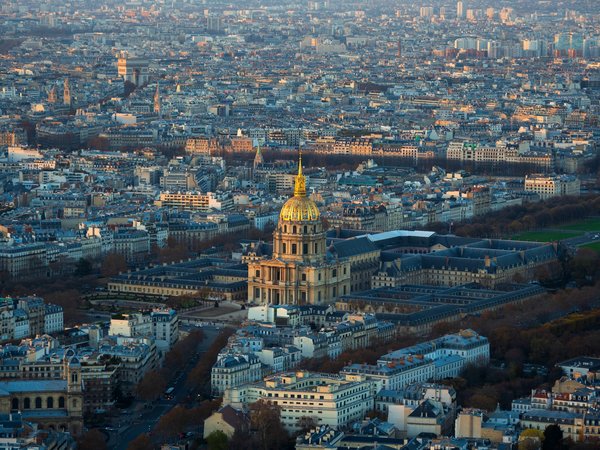Naviguer sur la Seine : Découvrez les croisières fluviales à Paris